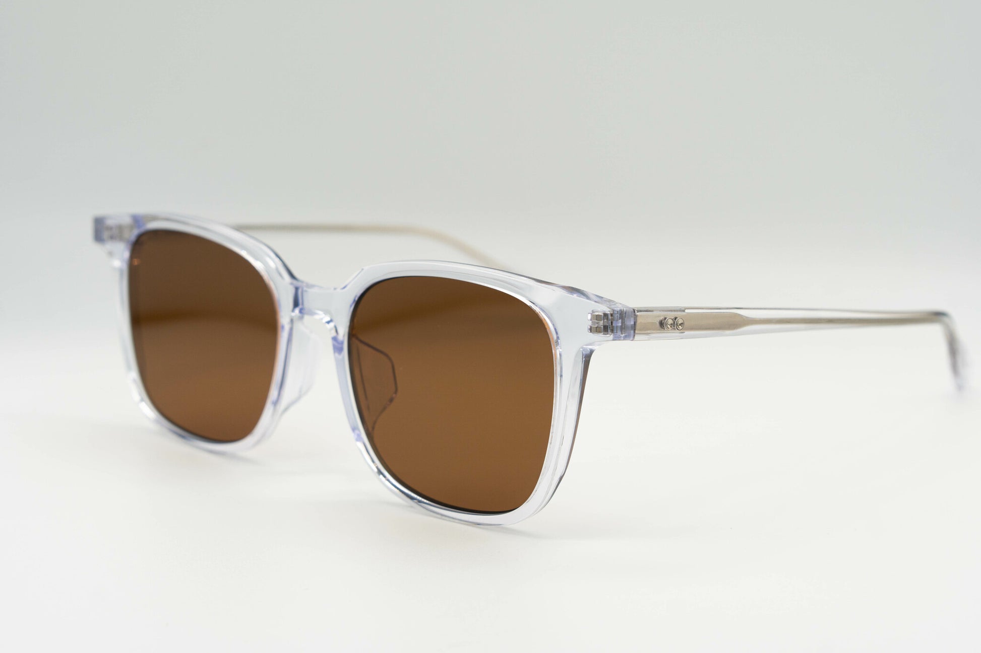 Paxton sunglasses in frost on a white background